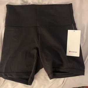 Wonder Train High Rise Short 6” Size 10 Women